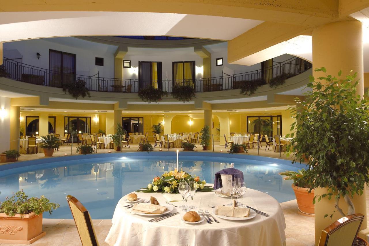 Dolcestate Hotel -Club Campofelice Di Roccella Bagian luar foto